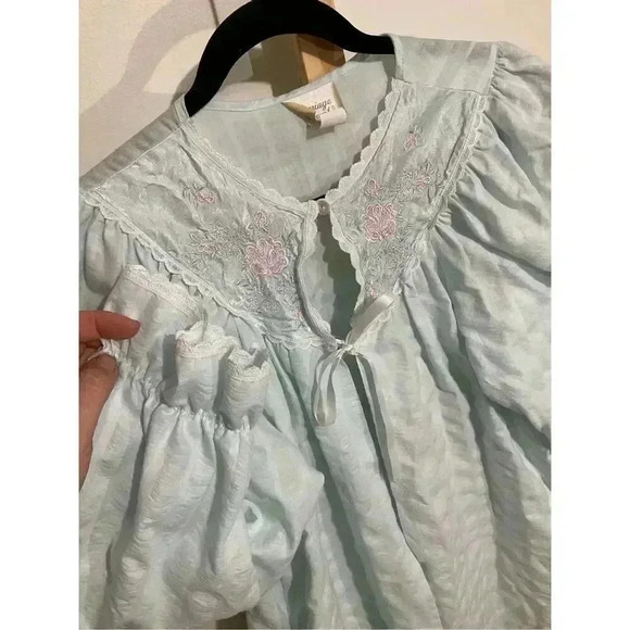 Vintage Carriage Court Sears Women’s sleepwear Cover Size Medium - Picture 2 of 8